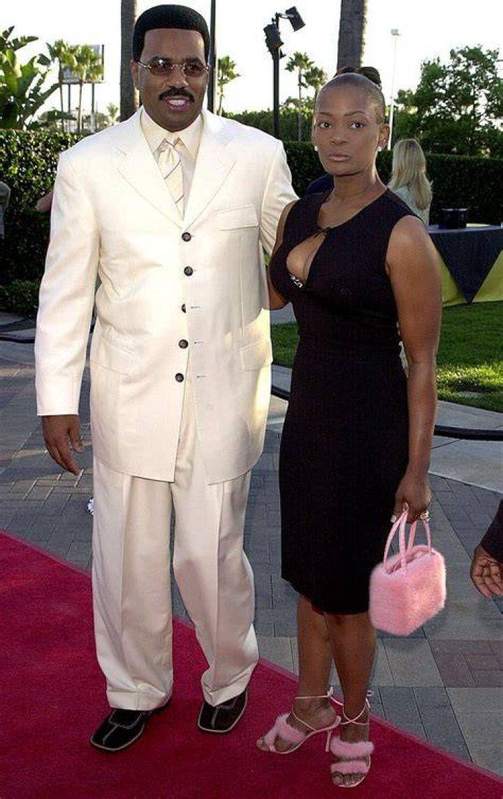 Steve Harvey&nbsp;and&nbsp;Mary&nbsp;arrive at the premiere of Spike Lee's new film "The Original Kings of Comedy"&nbsp;in Hollywood, CA, on August 10, 2000. I Source: Getty Images